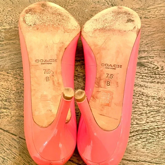 Coach Nala coral patent leather heels, Size 7.5 - Picture 5 of 7